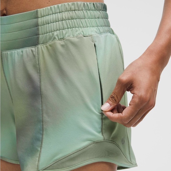 Lululemon Hotty Hot High-Rise Lined 4”, Shorts - Picture 4 of 9